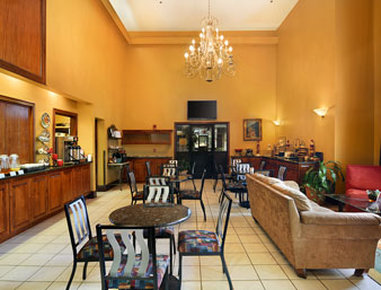 Econo Lodge Inn & Suites-McComb - McComb, MS