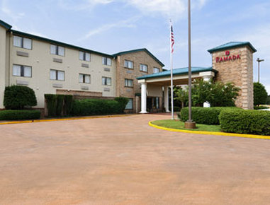Econo Lodge Inn & Suites-McComb - McComb, MS