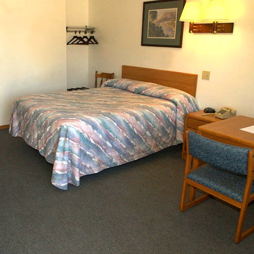 Crete Inn - Crete, NE
