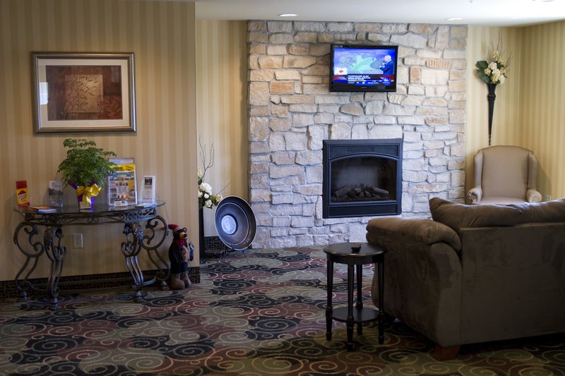 Cobblestone Inn & Suites - Vinton, IA