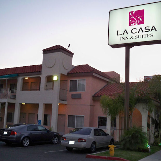 GuestHouse Inn & Suites