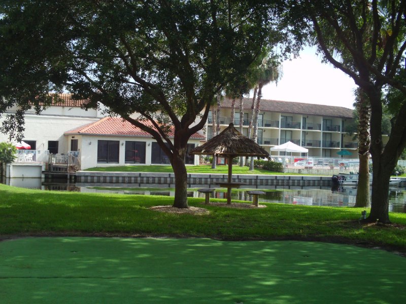 LAKE TARPON RESORT - Palm Harbor, FL