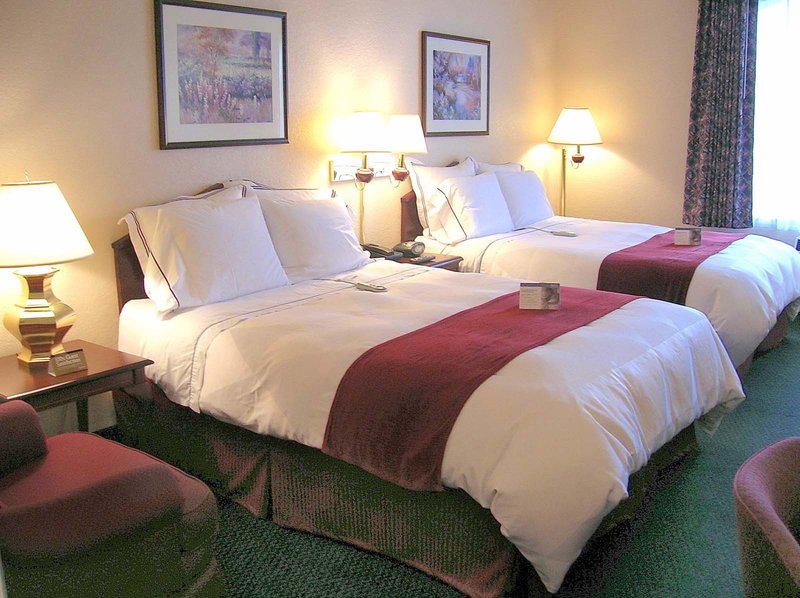 Doubletree By Hilton Hotel Des Moines Airport - Des Moines, IA