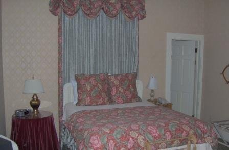 The victoria - Anniston, AL