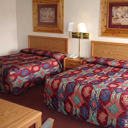 Country Inn & Suites - Mandan, ND