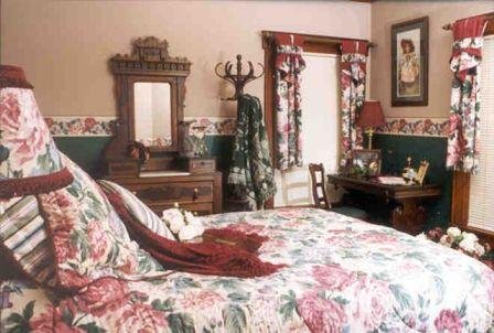 Arbor Hill Inn - LaPorte, IN