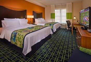 Fairfield Inn & Suites - Room