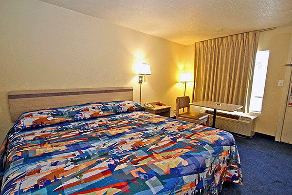 Motel 6 - Columbia, MO