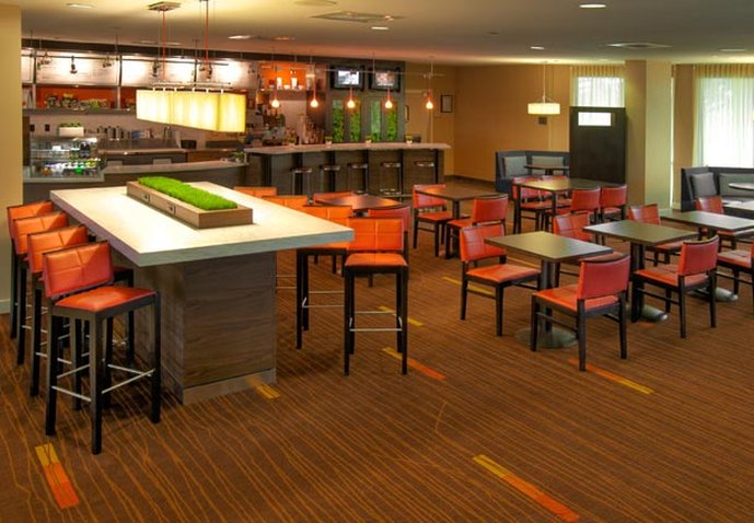 Courtyard By Marriott Roanoke Airport - Roanoke, VA