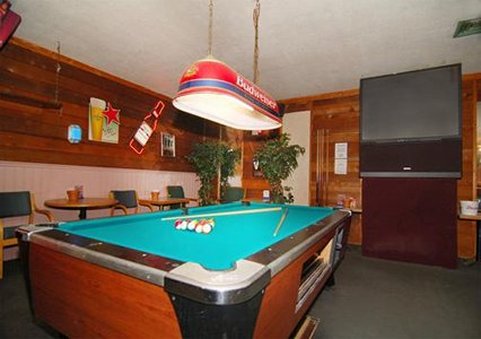 Econo Lodge Space Center - Cocoa, FL