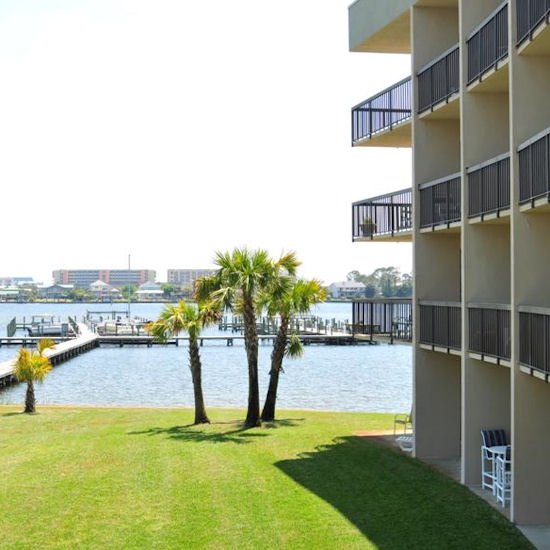 Pirates' Bay Guest Chambers - Fort Walton Beach, FL