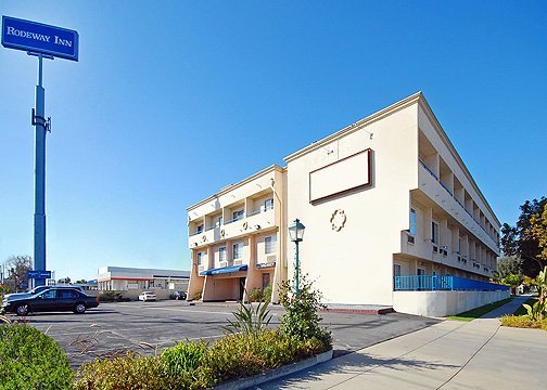 Rodeway Inn - Azusa, CA