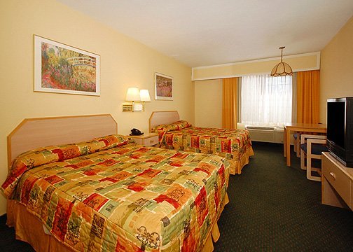 Rodeway Inn - Azusa, CA
