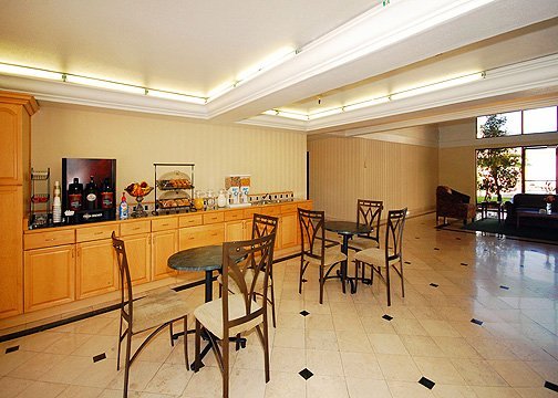 Rodeway Inn - Azusa, CA