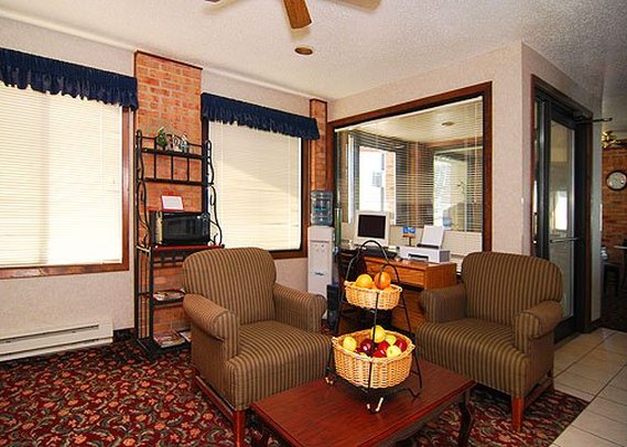 Rodeway Inn - Mount Pleasant, IA
