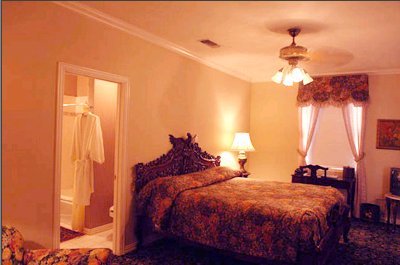 Sanford House Bed & Breakfast - Arlington, TX