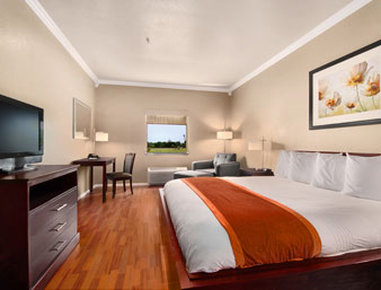 Days Inn & Suites Groesbeck - Groesbeck, TX