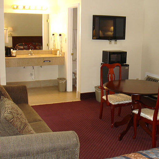 Whispering Pines Motel White Stone - White Stone, VA