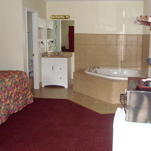 Whispering Pines Motel White Stone - White Stone, VA