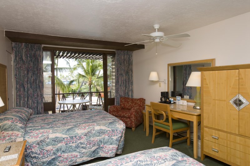 Uncle Billy's Kona Bay Hotel - Kailua-Kona, HI