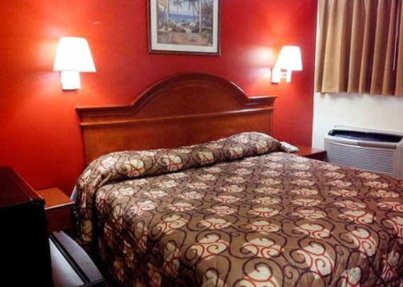 Econo Lodge Fort Lee - Fort Lee, NJ