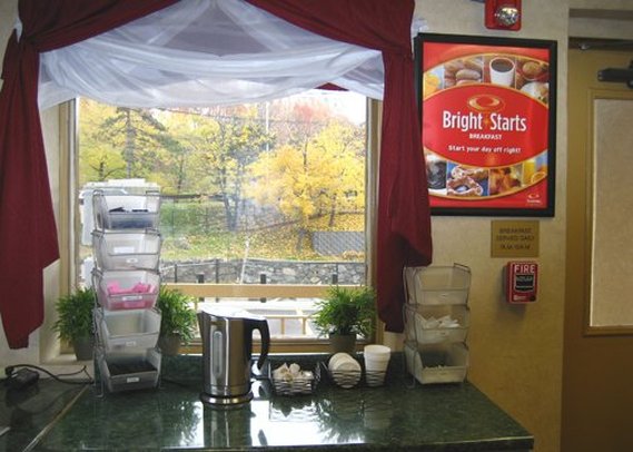 Econo Lodge Fort Lee - Fort Lee, NJ