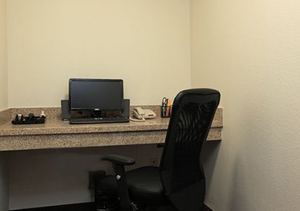 Sleep Inn & Suites Intercontinental Airport East