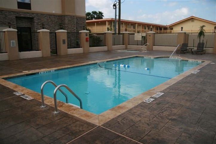 Hampton Inn & Suites Lake Jackson-Clute - Clute, TX