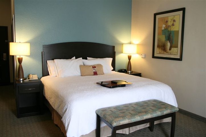Hampton Inn & Suites Lake Jackson-Clute - Clute, TX