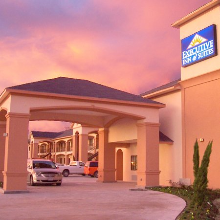Executive Inn & Suites - Joaquin, TX