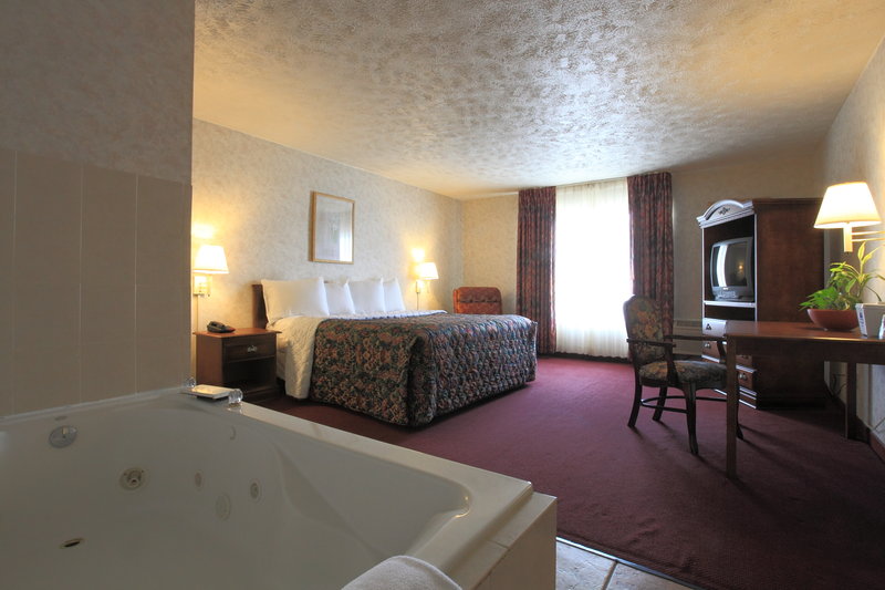 AMERICAS BEST VALUE INN - Austinburg, OH