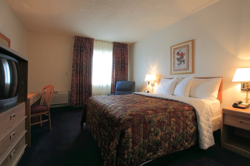 AMERICAS BEST VALUE INN - Austinburg, OH