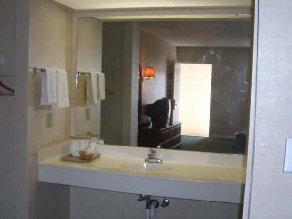 Executive Inn - Tullahoma, TN