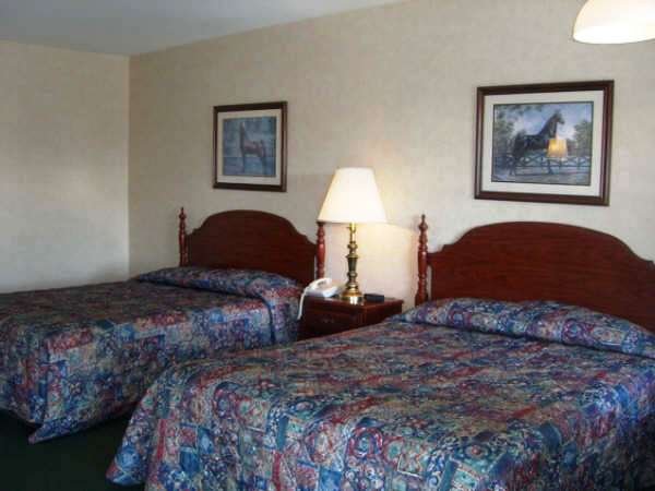 Executive Inn - Tullahoma, TN
