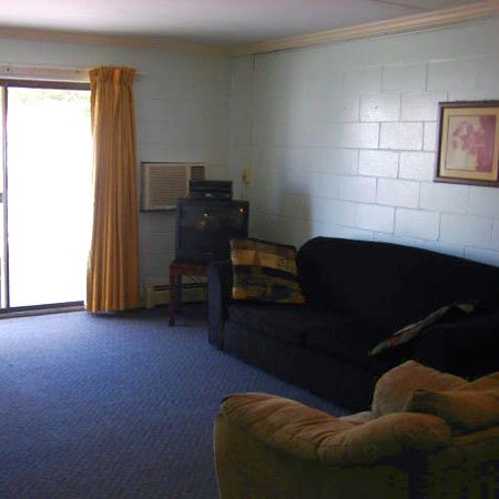 Holiday Inn Express-Hampton - Hampton, VA