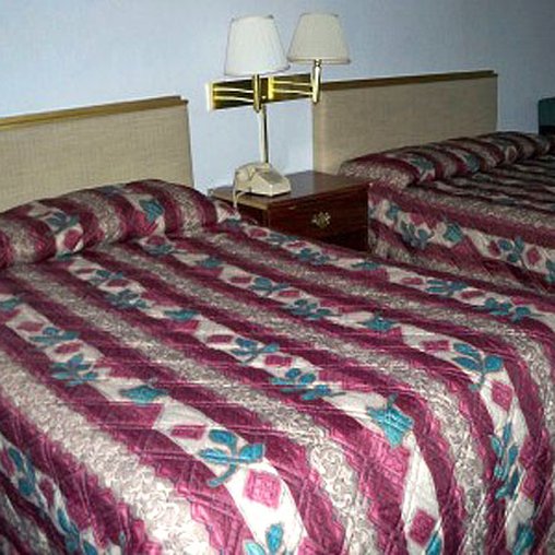 Pennswoods Inn Manheim - Manheim, PA