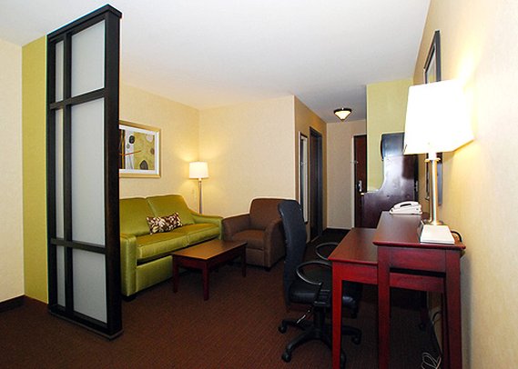 Comfort Suites