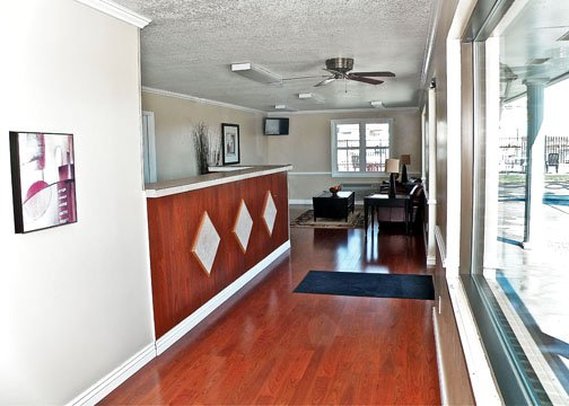 Rodeway Inn - Hardin, MT