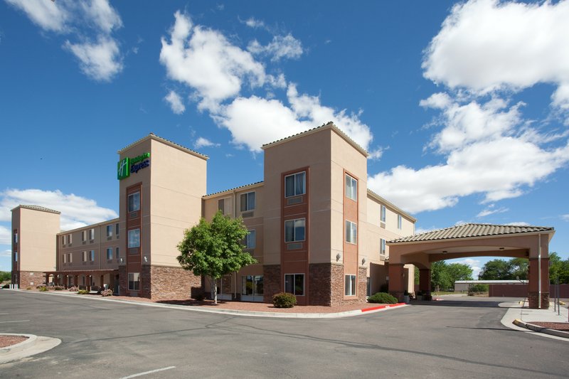 HOLIDAY INN EXPRESS - Bernalillo, NM