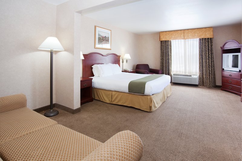 HOLIDAY INN EXPRESS - Bernalillo, NM