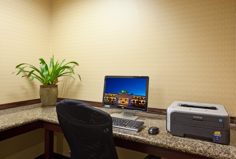 Holiday Inn Express & Suites ATHENS - Athens, OH