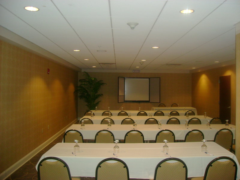 Holiday Inn Express & Suites LATHAM - Albany, NY