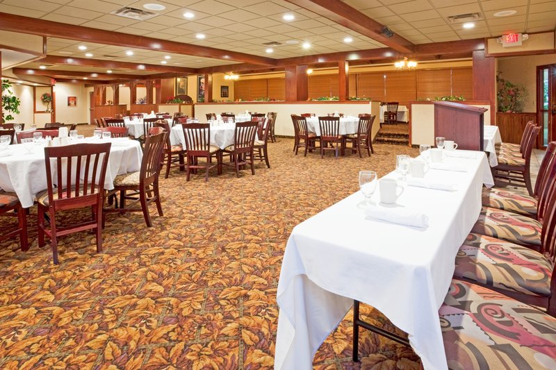 Holiday Inn - Alexandria, MN
