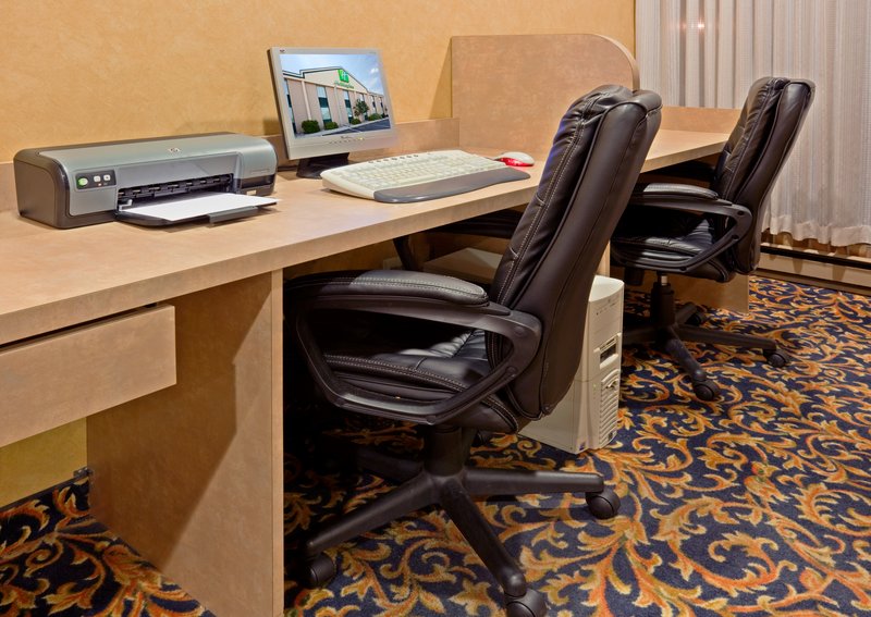 Holiday Inn - Alexandria, MN
