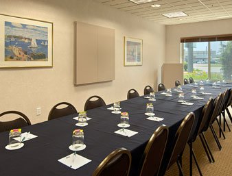 Grandstay Suites - Appleton, WI