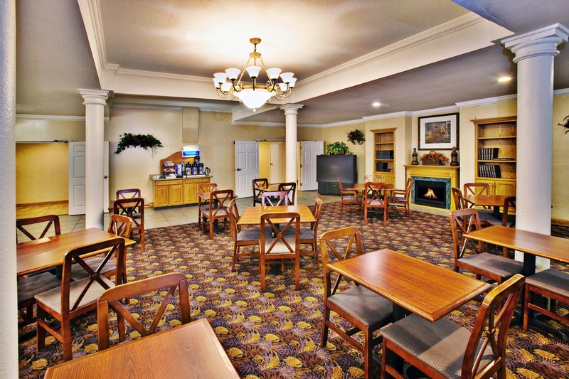 Holiday Inn Hotel and Suites - Ames, IA