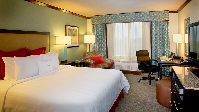 Crowne Plaza Anchorage-Midtown - Anchorage, AK