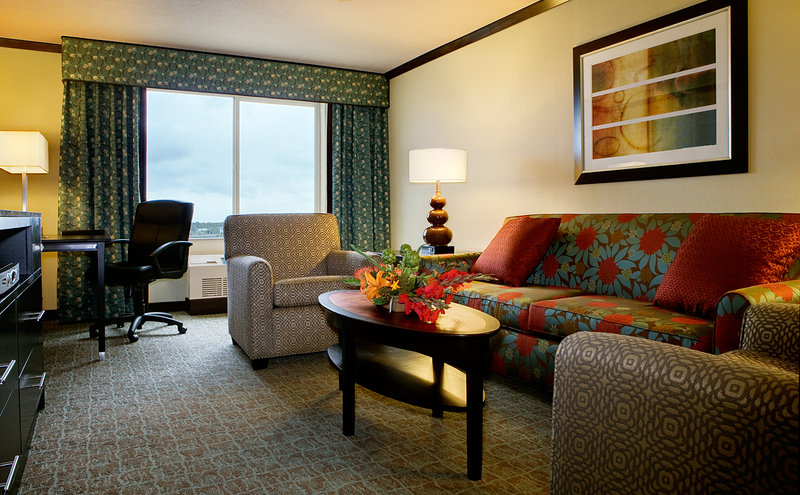 Crowne Plaza Anchorage-Midtown - Anchorage, AK