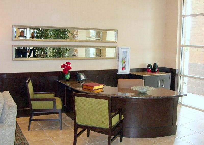 Crowne Plaza Anchorage-Midtown - Anchorage, AK