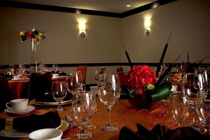 Crowne Plaza Anchorage-Midtown - Anchorage, AK